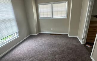 2 beds, 1 bath, $975