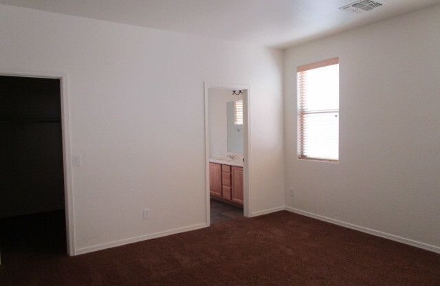 3 beds, 2 baths, $1,900