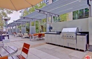 1 bed, 1 bath, 1,100 sqft, $2,600, Unit 506