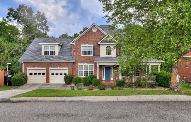 5 bedroom/3.5 bathroom home in Evans with more than 3,000 square feet