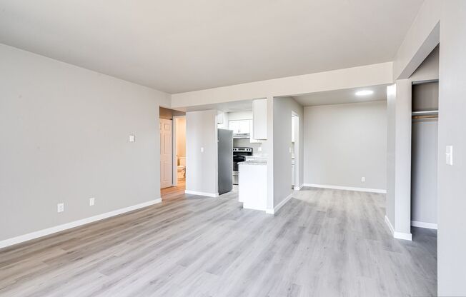 1 bed, 1 bath, 650 sqft, $999, Unit 2970 - M4