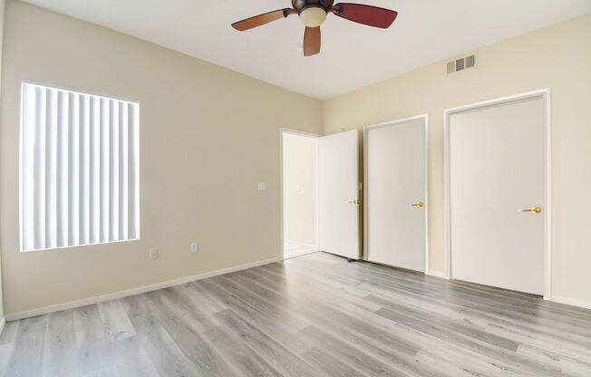 3 beds, 2 baths, $1,895, Unit # 1077