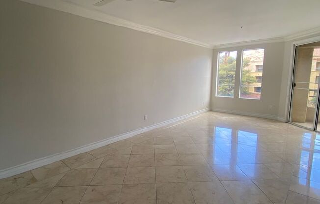Remodeled 2 Bedroom Condo Just Off the Strip!