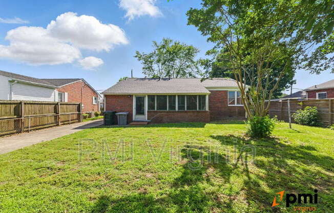 34 WHITAKER AVE