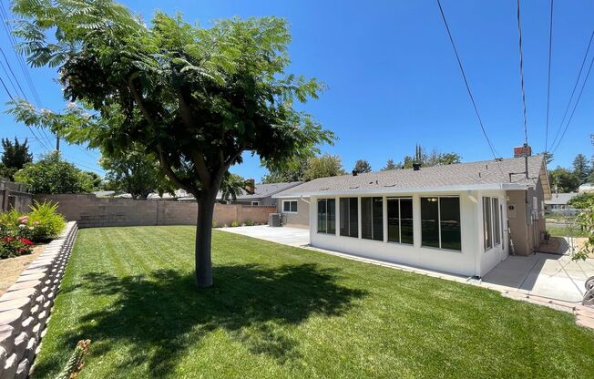 Stunning 4+2 West Hills Home Completely Redone!