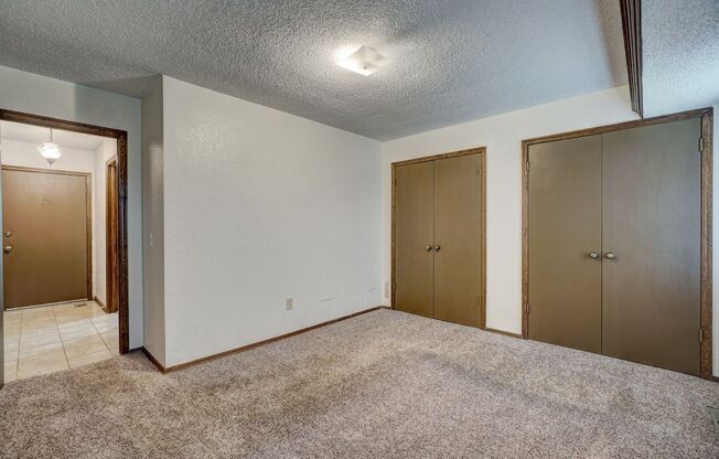 2 beds, 1 bath, $1,395