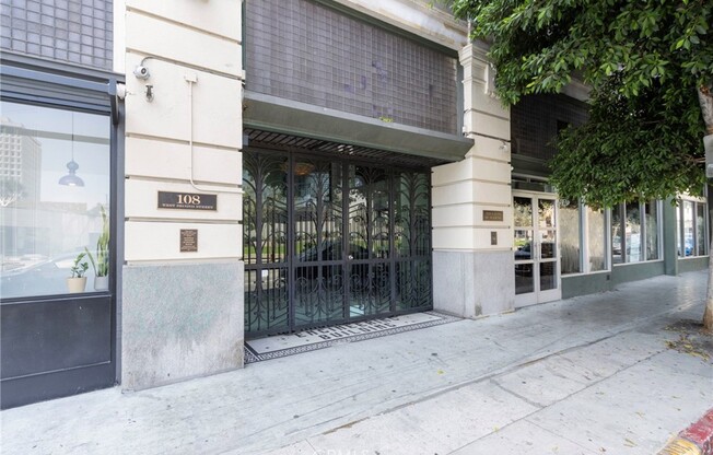 1 bed, 1 bath, 730 sqft, $2,200, Unit 410