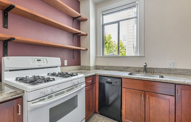 2929 Gough Street Apts