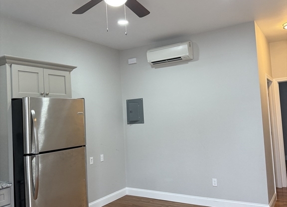 1 bed, 1 bath, 5,532 sqft, $1,500, Unit 2