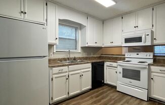 2 beds, 2 baths, $1,025, Unit APARTMENT D