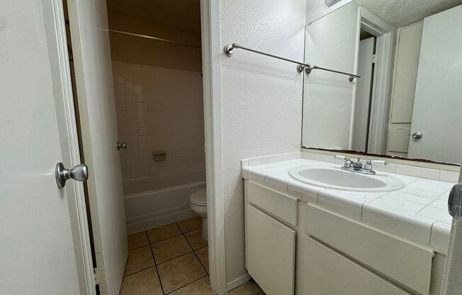 2 beds, 1 bath, 900 sqft, $1,299, Unit LAW7-103