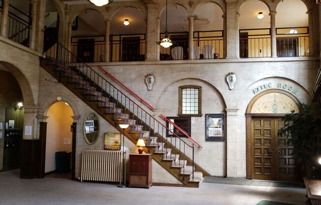 Studio, 1 bath, 150 sqft, $550, Unit 304