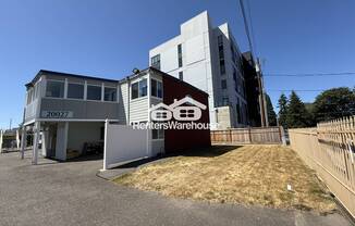 20027 30 AVE S