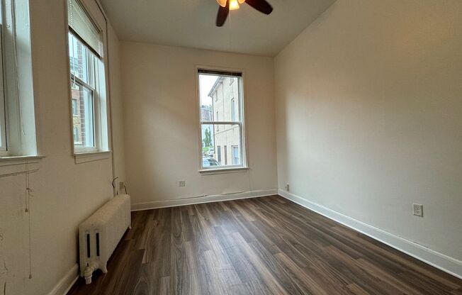 1 bed, 1 bath, $1,220