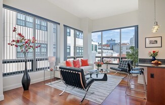 29 Otis St 502