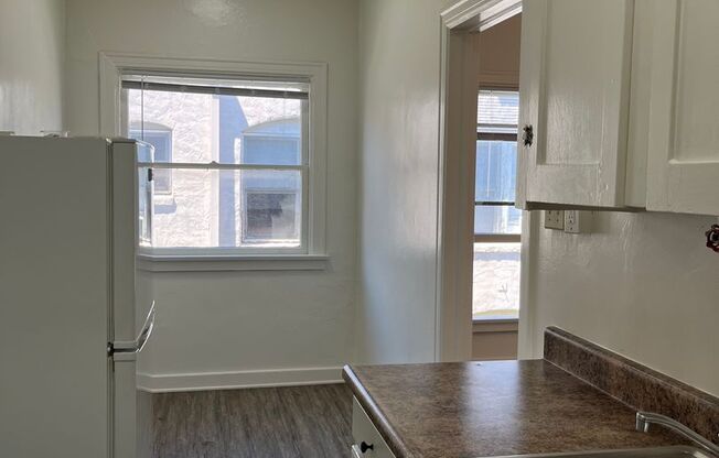222-1716 N EDGEMONT ST