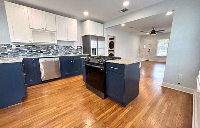 AMAZING 2 Bedroom / 1 Bath Home!