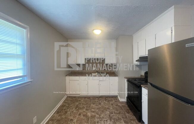 1905 KAREN DR