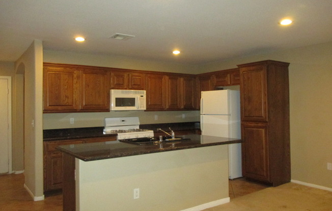 2 beds, 2 baths, $1,695