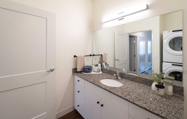 2 beds, 2 baths, 1,220 sqft, $2,495, Unit 5257-201