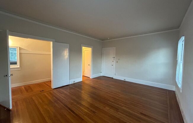 1 bed, 1 bath, $1,800, Unit 430 East 15th #4