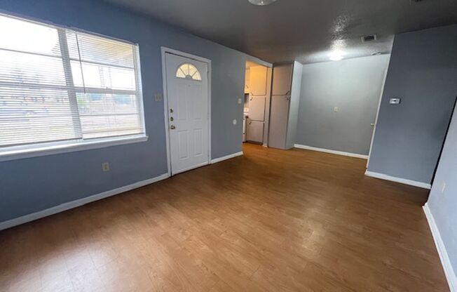 1 bed, 1 bath, $450