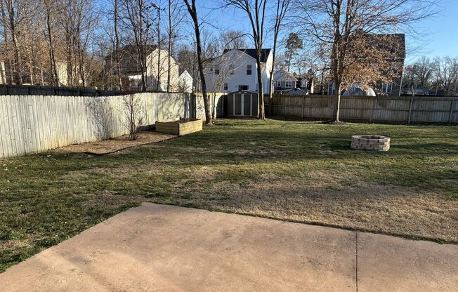 Beautiful Home in HUNTINGTON PLACE
