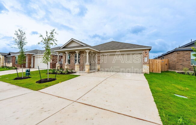 200 CAMARGUE DR