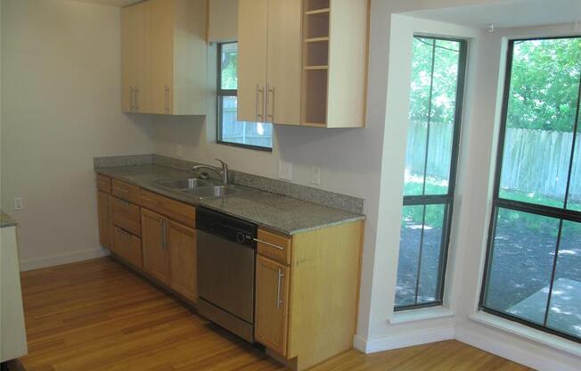 4907 Richmond