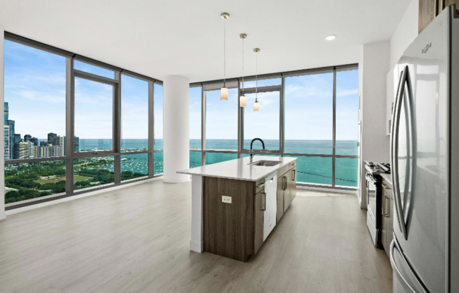 814 S MICHIGAN