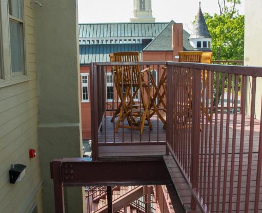 1 bed, 1 bath, 789 sqft, $1,600