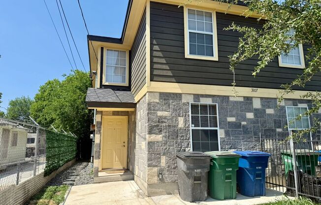 3107 W Travis St , San Antonio, Texas 78207