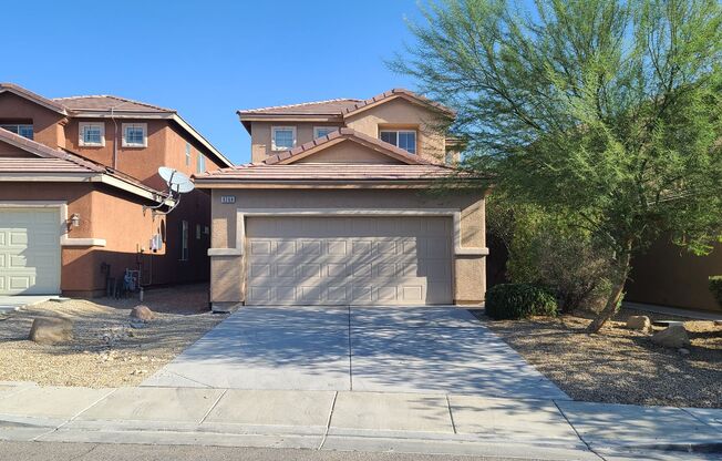 3 Bedroom home located near Mountains Edge.