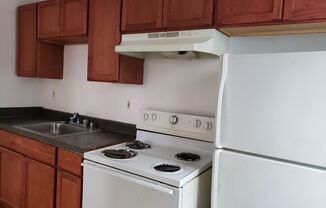 3 beds, 1 bath, $1,300