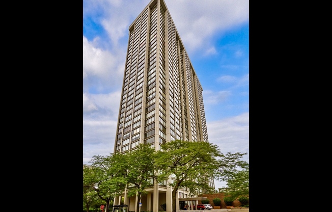 5455 N Sheridan Rd