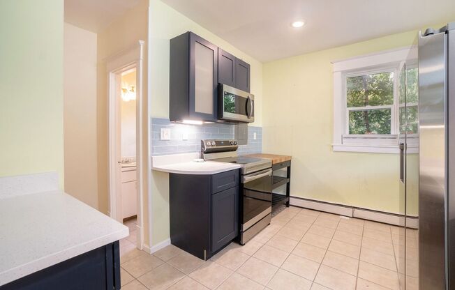 11 beds, 3.5 baths, $18,425, Unit House