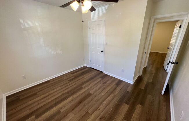 2 beds, 1 bath, $1,295