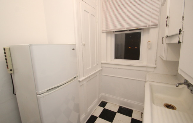 1 bed, 1 bath, 2 sqft, $995, Unit #506