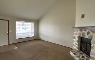 2 beds, 1 bath, 1,056 sqft, $1,650, Unit A