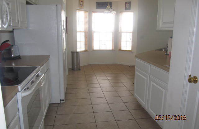 3 beds, 2 baths, $1,800