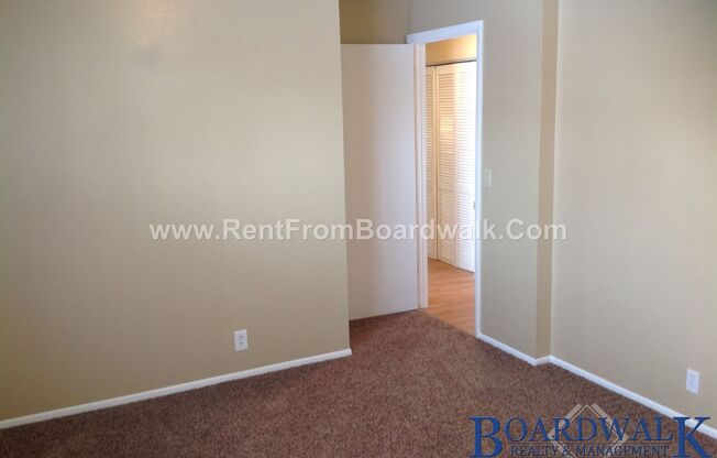 3 beds, 1 bath, 1,271 sqft, $1,500, Unit 233 E Julie Anna