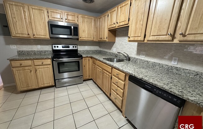 222 223 BABCOCK ST