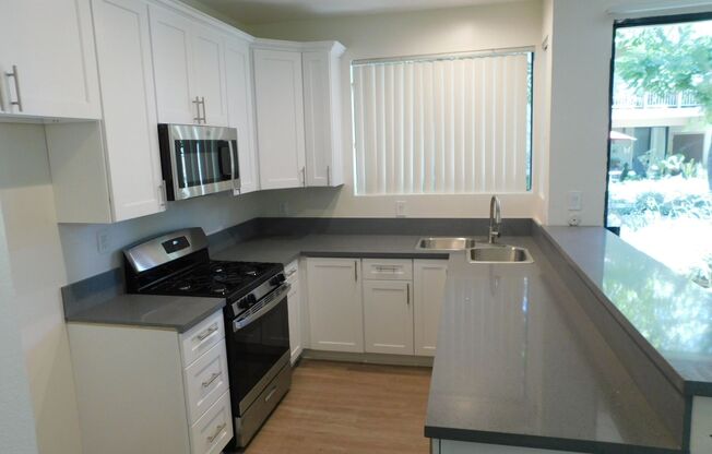 1 Bedroom 1 Bathroom Downstairs Unit in Garden Grove.