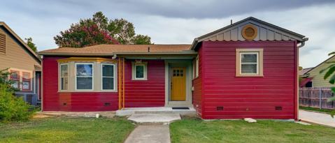 2040 W Mistletoe Ave