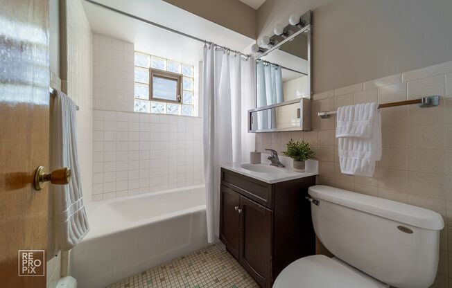 2 beds, 1 bath, 850 sqft, $1,550, Unit 5006 Harrison B8