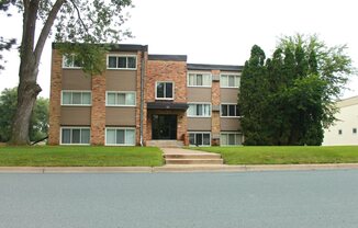 Street View of Minneapolis Apartment 8920 Wentworth