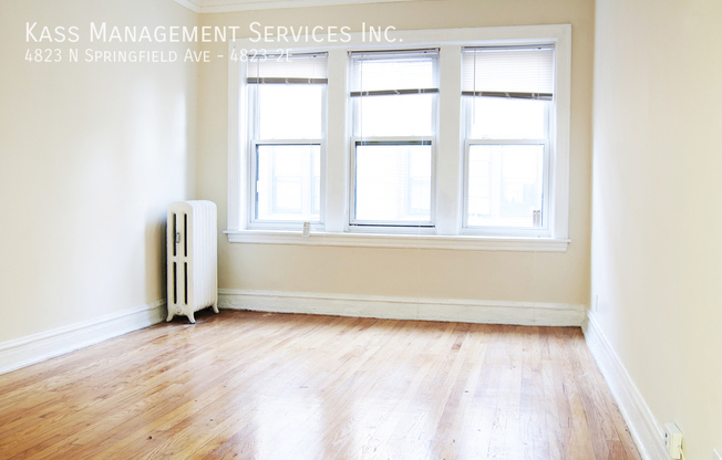 4823 N Springfield Ave