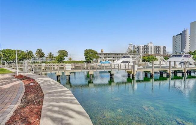 2 beds, 2 baths, 1,251 sqft, $3,600, Unit 7900 Harbor Island Dr # 704