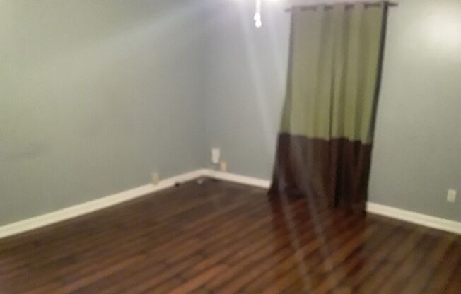 4 beds, 1 bath, $1,800