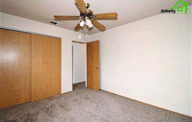 3 beds, 1 bath, $1,595